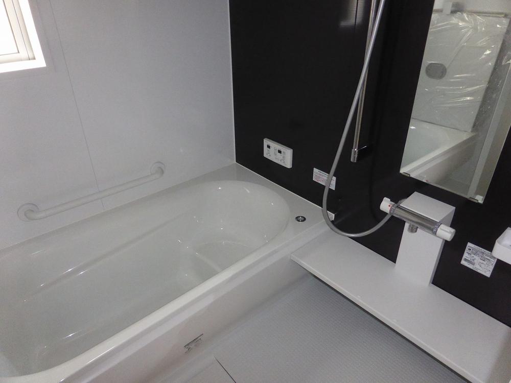 Same specifications photo (bathroom). Example of construction