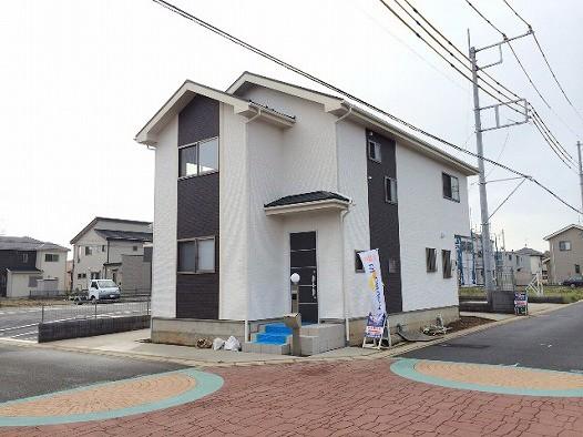 Local appearance photo. 3 Building appearance