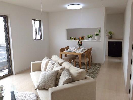 Living. Building 3 LDK