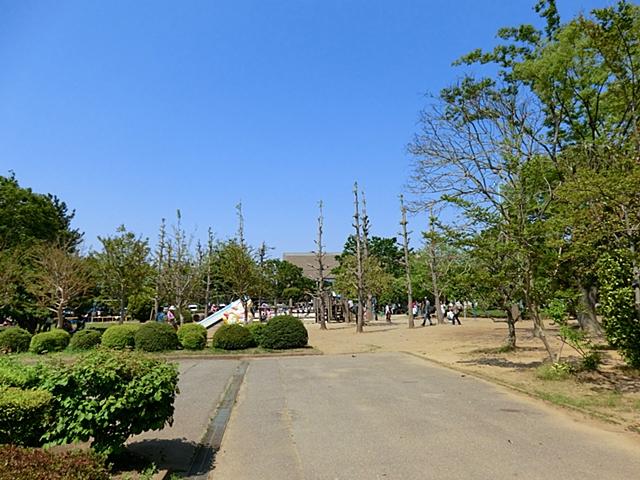 park. 500m to Waseda park