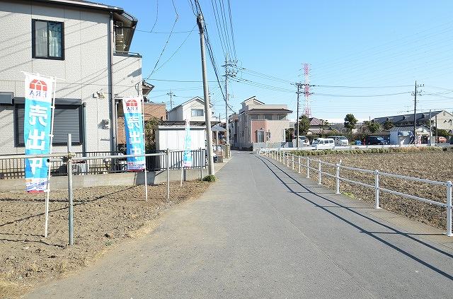 Local photos, including front road