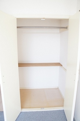 Receipt. Was is Upuri accommodated some Western-style