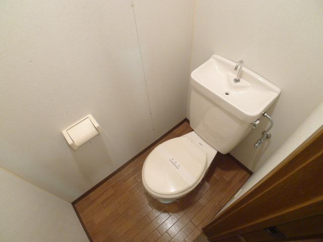 Toilet