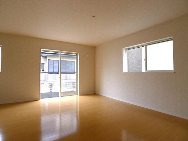 Living. Your family spacious living room that everyone is comfortable and welcoming Indoor (10 May 2013) Shooting Building 3