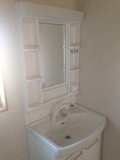 Wash basin, toilet. Indoor (12 May 2013) Shooting