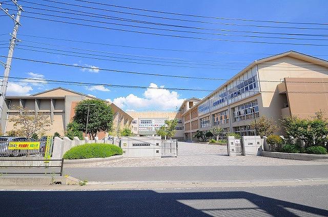 Primary school. Shinwa 700m up to elementary school
