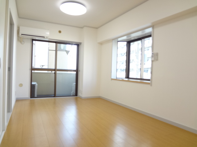 Living and room. By renovation, Living is spacious and about 12 Pledge