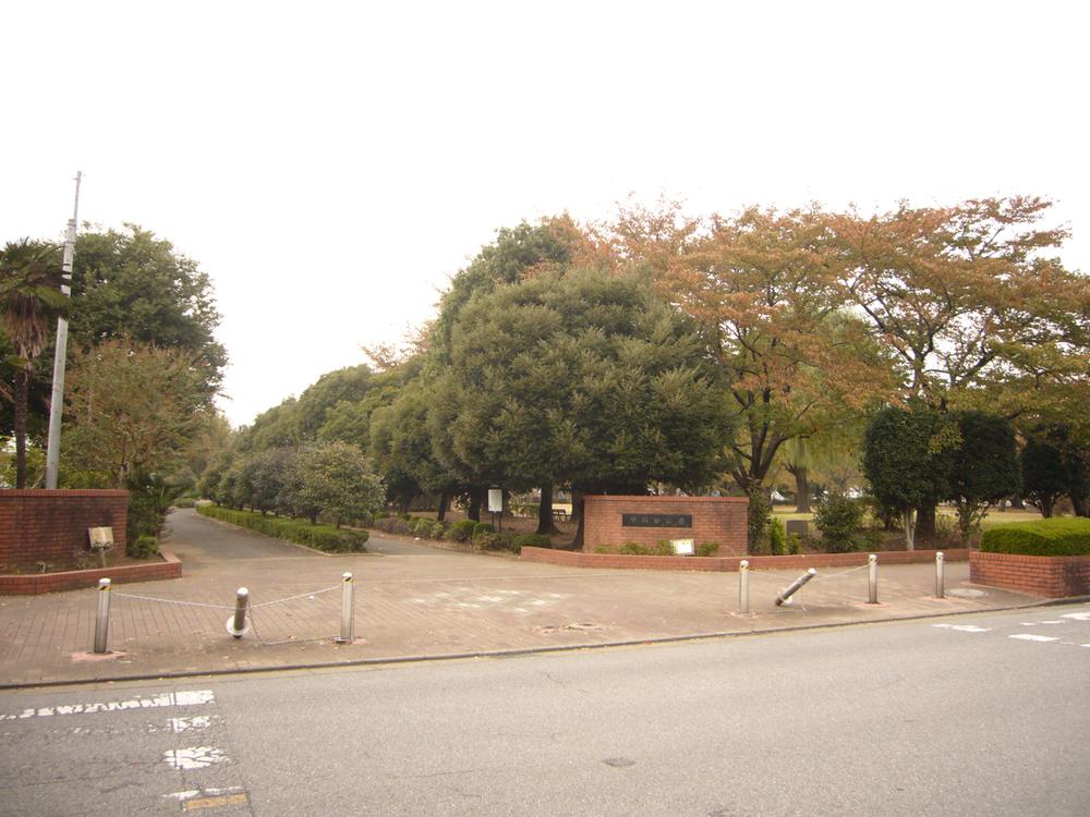 park. 250m to Waseda park