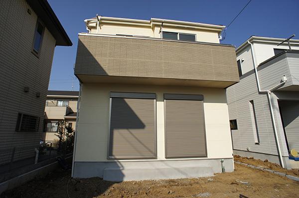 Local appearance photo. 1 Building