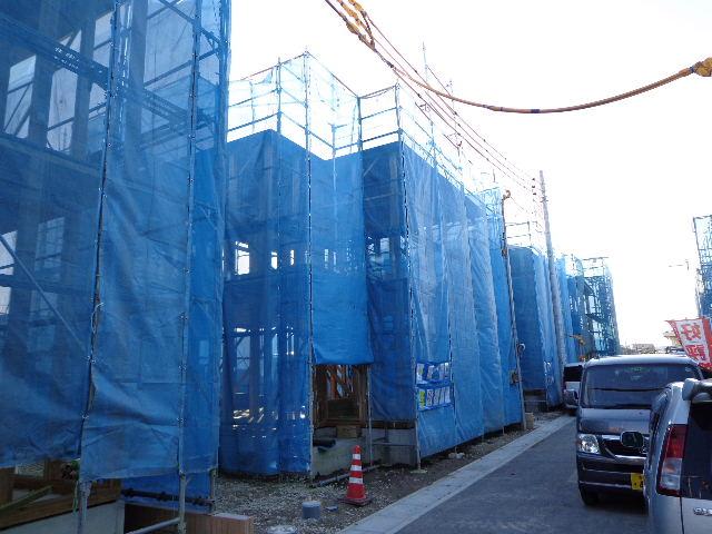 Local appearance photo. Local (11 May 2013) Shooting