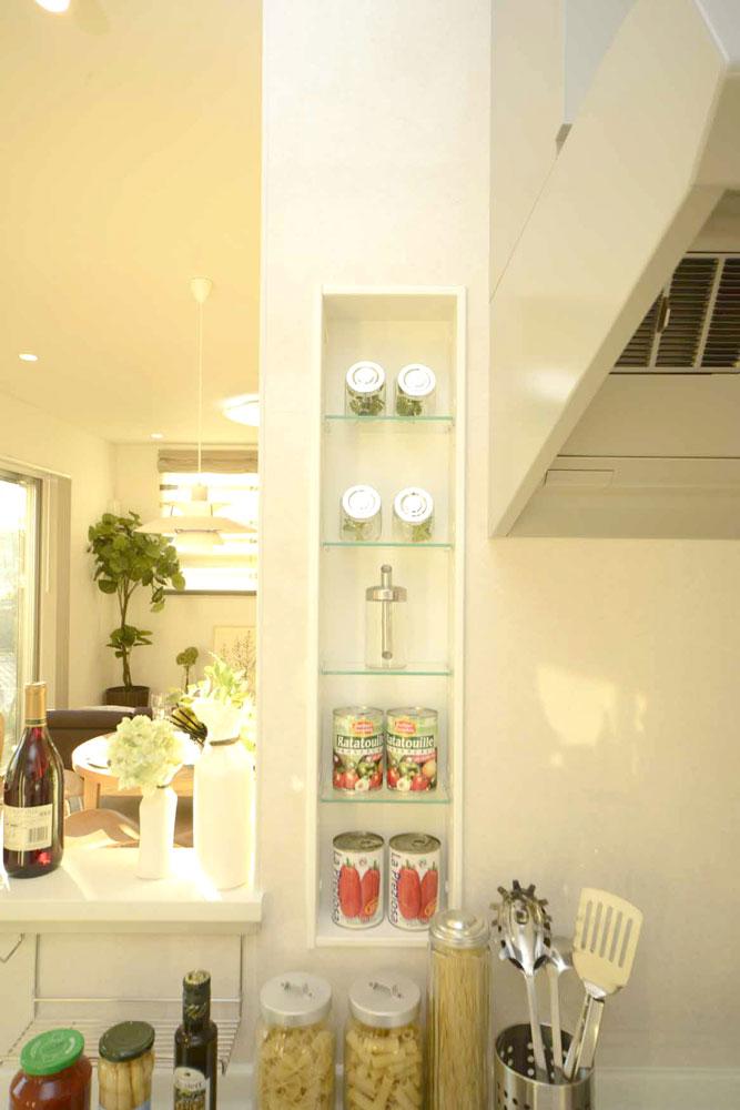 Other Equipment. Even in the middle of cooking, Retrieve spices necessary to smooth, Convenient