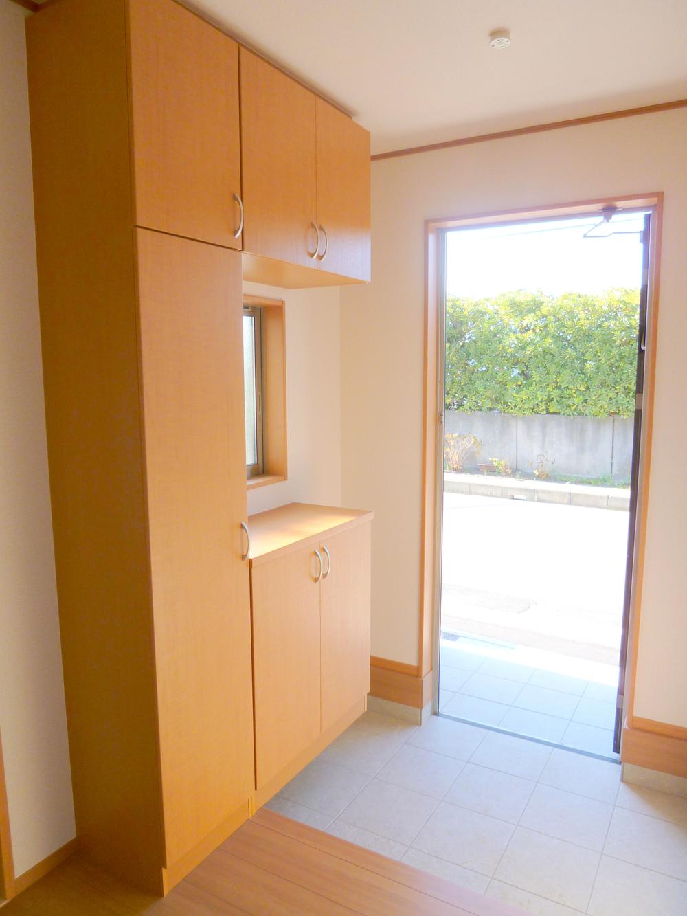 Entrance. Local (12 May 2013) Shooting