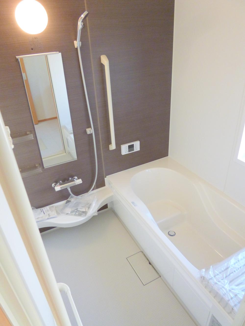 Bathroom. Indoor (12 May 2013) Shooting