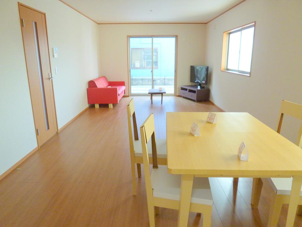 Living. Indoor (12 May 2013) Shooting