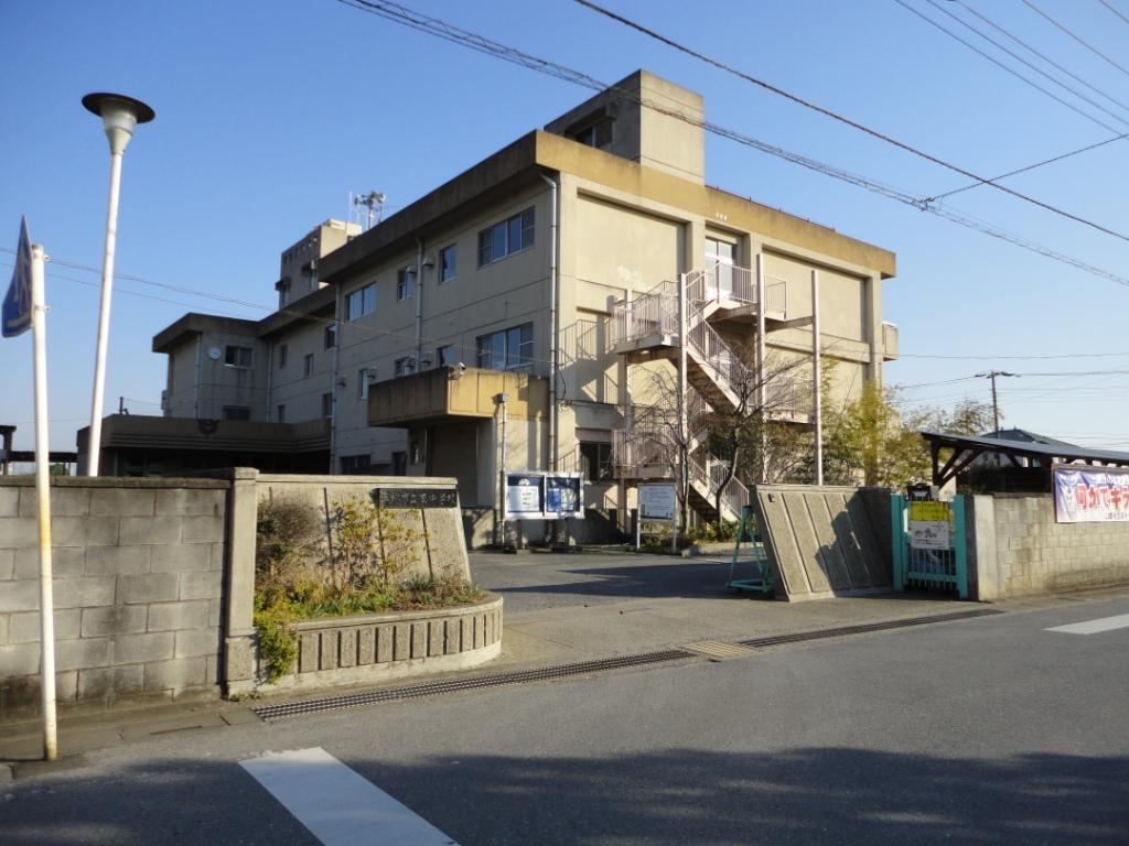 Junior high school. 1333m to Misato City Minami Junior High School (Junior High School)