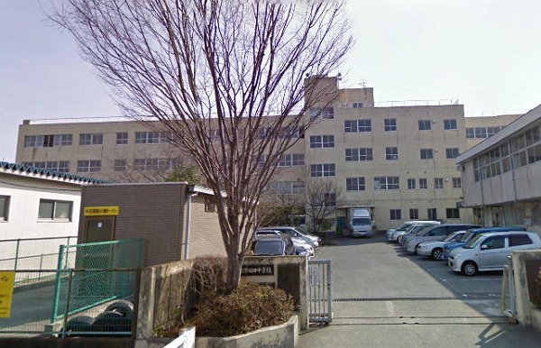 Junior high school. 1600m to Waseda junior high school (junior high school)