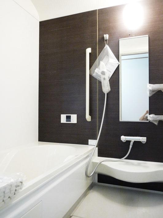 Bathroom. With bathroom dryer of peace be followed by a day of the same specification and construction example rain, Frustrating our laundry not dry is eliminated! 