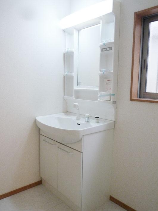 Other introspection. In construction cases a busy morning the same specifications wash basin is useful with shower! 