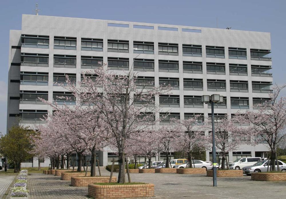 Government office. Misato 320m to City Hall