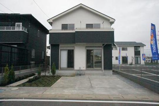 Local appearance photo. Building appearance