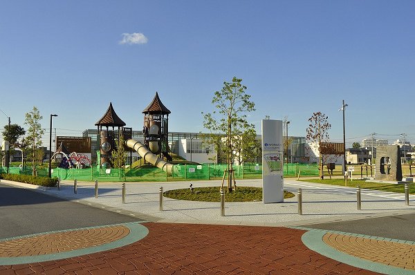 park. Piarashiti 190m to Central Park (park)