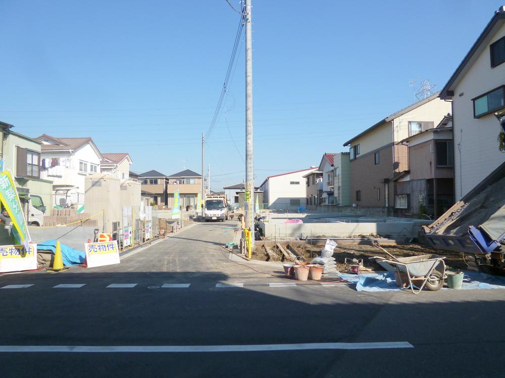 Local photos, including front road. Local (12 May 2013) Shooting