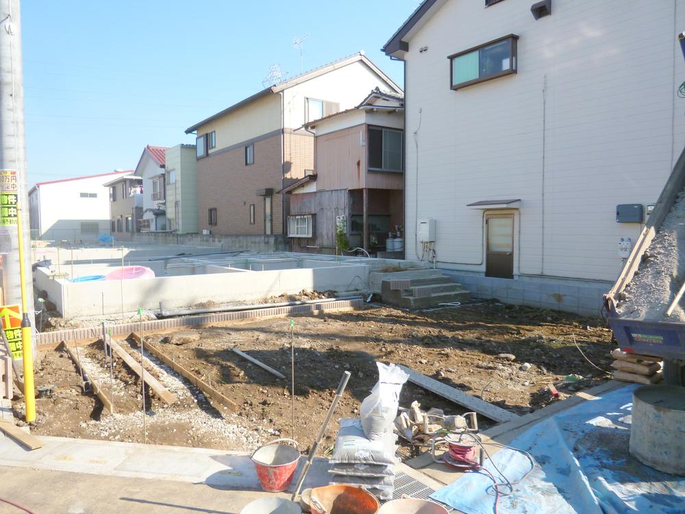 Local appearance photo. Local (12 May 2013) Shooting