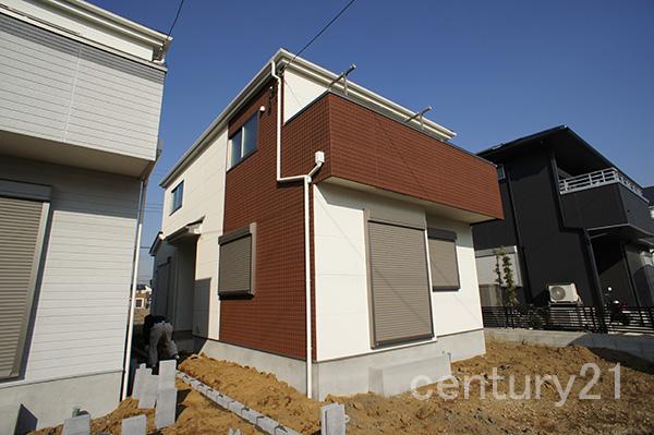 Local appearance photo. Building 3