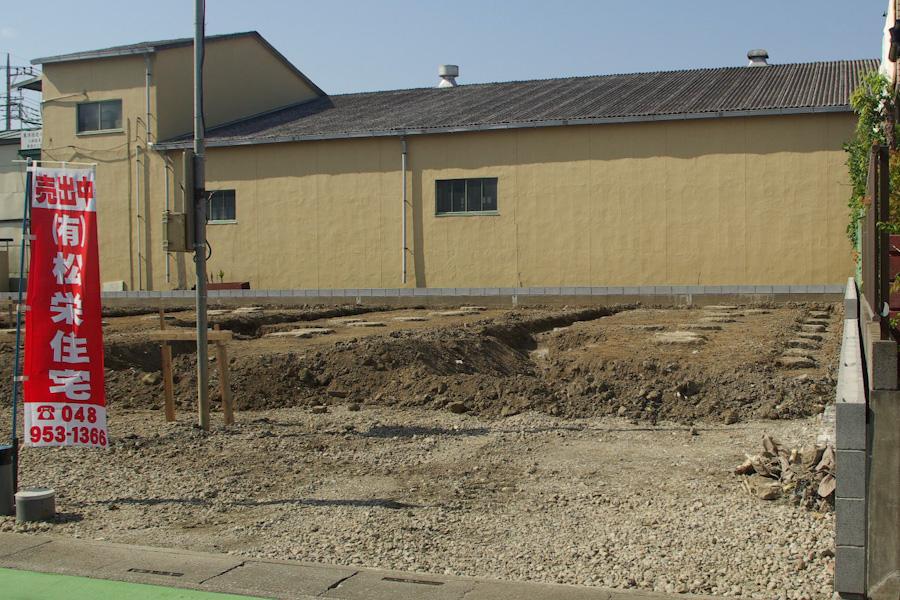 Local appearance photo. Local (10 May 2013) Shooting