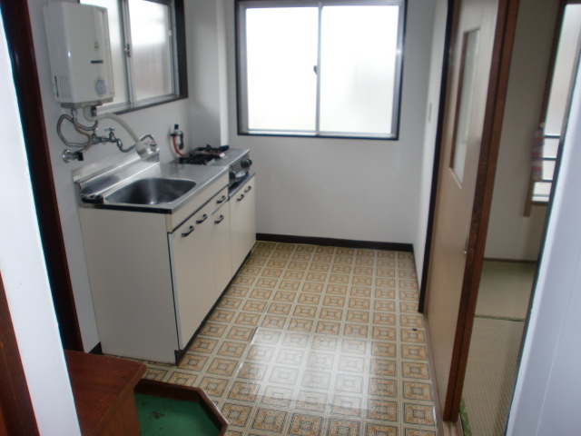 Kitchen. Gasukitchin correspondence