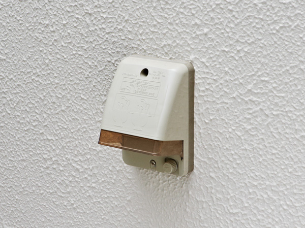 balcony ・ terrace ・ Private garden.  [Waterproof outlet] Installation convenient waterproof outlet that electricity can also be used on the balcony. Increase the pleasure of living, such as illumination, such as holiday and Christmas DIY.