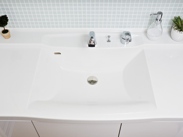 Bathing-wash room.  [Bowl-integrated counter] Caring for your camera without seams easy to bowl an integrated counter.