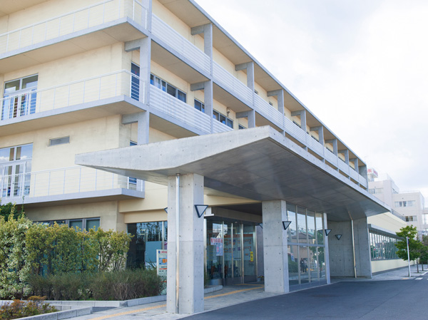 Surrounding environment. Misato Chuo General Hospital (14 mins / About 1050m)