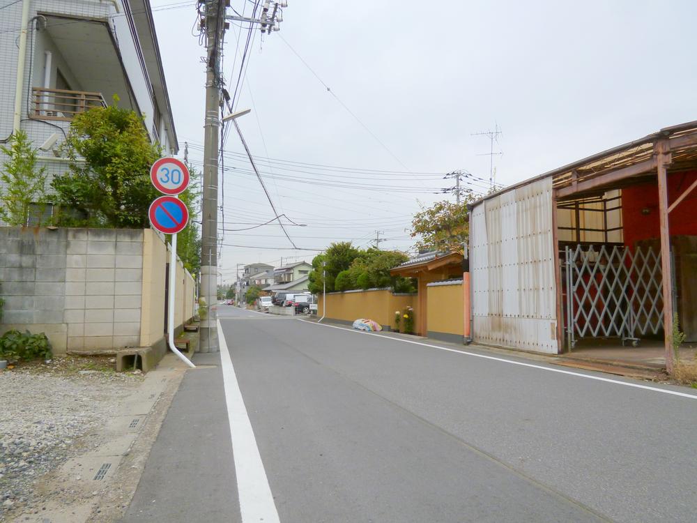 View photos from the local. View from the site (November 2013) Shooting