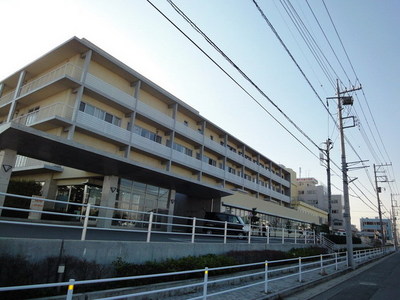 Hospital. Misato Chuo General Hospital (Hospital) to 950m
