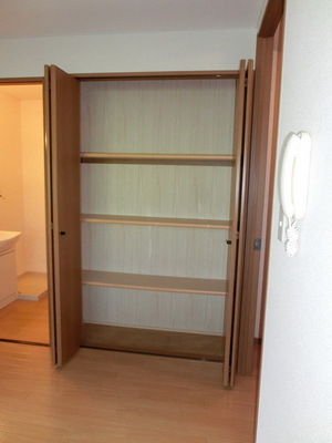 Receipt. Storage also offers pat