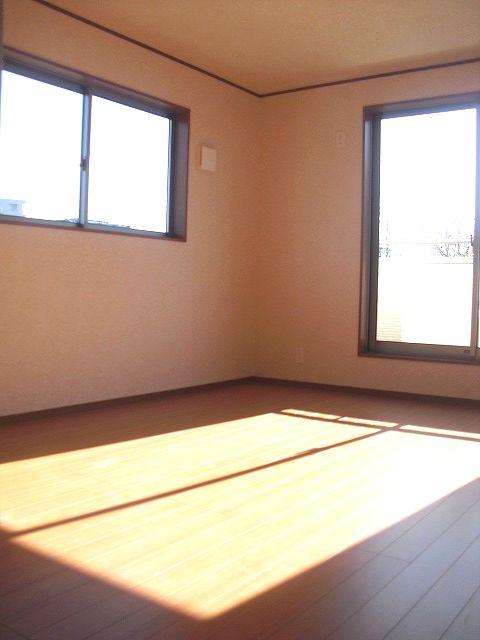 Same specifications photos (Other introspection). Construction example photo