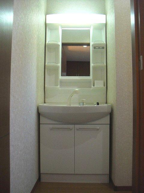 Same specifications photos (Other introspection). Construction example photo