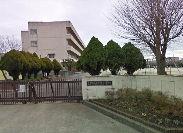 Primary school. Tango to elementary school (elementary school) 450m