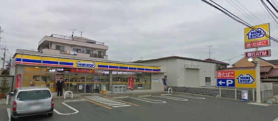 Convenience store. MINISTOP up (convenience store) 450m