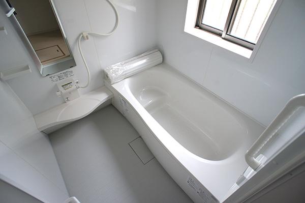 Bathroom. 1 Building