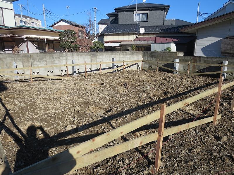 Local appearance photo. Local (12 May 2013) Shooting