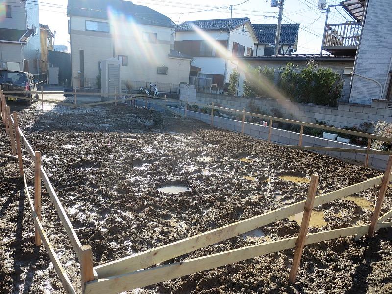 Local appearance photo. Local (12 May 2013) Shooting