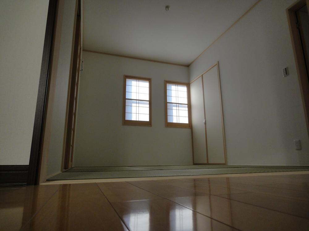 Non-living room. Indoor (12 May 2013) Shooting