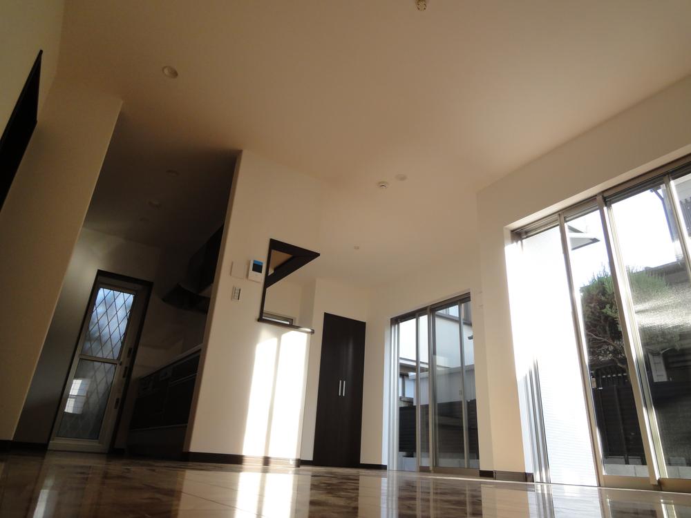 Living. Indoor (12 May 2013) Shooting