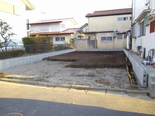 Local appearance photo. Local (11 May 2013) Shooting