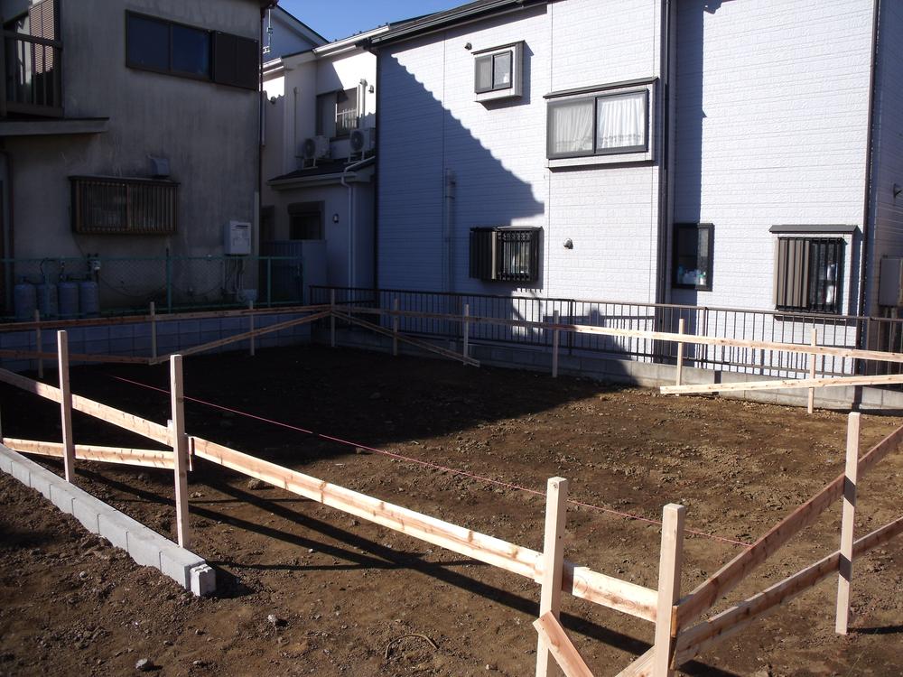 Local appearance photo. Local (11 May 2013) Shooting