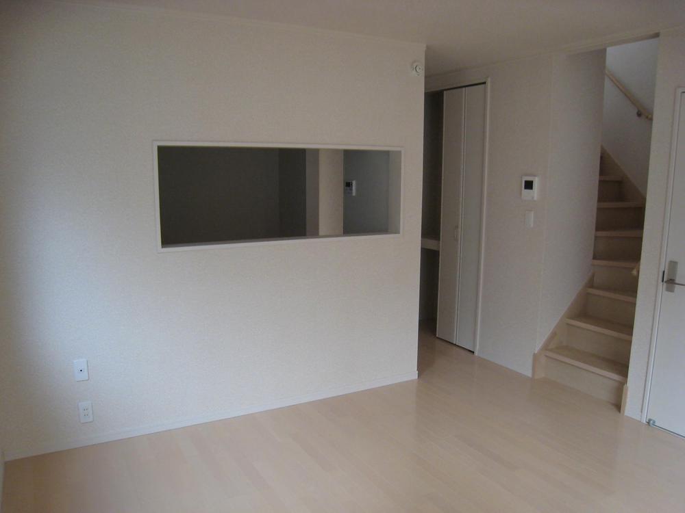 Same specifications photos (living)