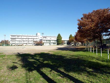 Junior high school. Niiza Tatsudai 1940m until the third junior high school