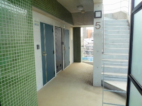 Other common areas.  ◆ Good shared hallway well-ventilated ◆